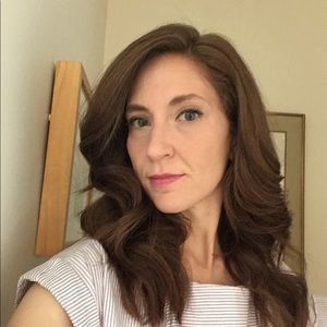 Meet your Posher, Laurie